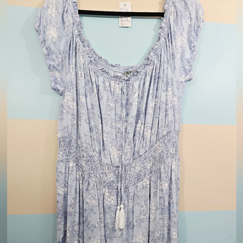 J For Justify Plus Size Elegant Blue Floral Women's Dress - Picture 4 of 7